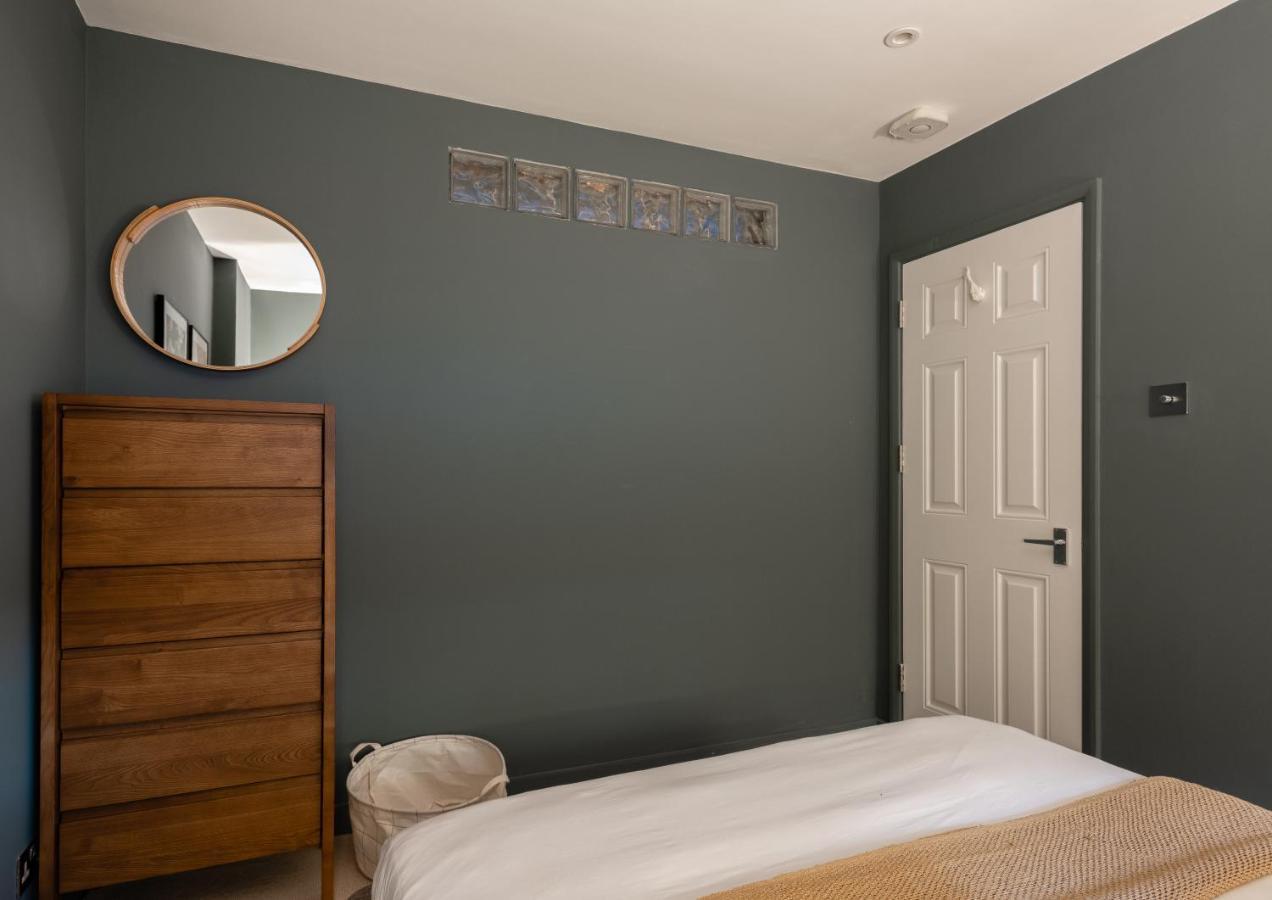 The Heart Of Shepherds Bush - Modern 2Bdr Apartment With Garden Londýn Exteriér fotografie